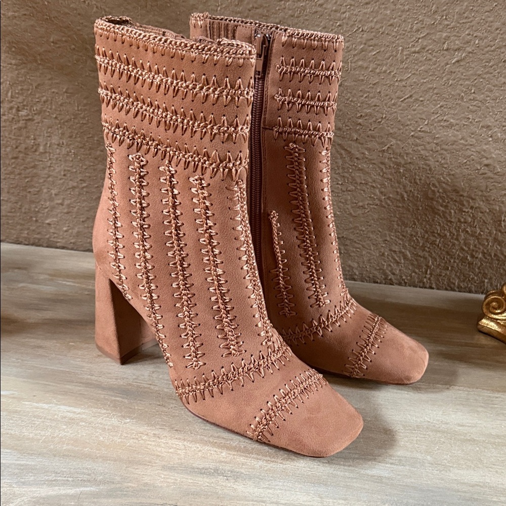 Jeffrey Campbell Suede embroidered Ankle Boots . Size 7 . NEW